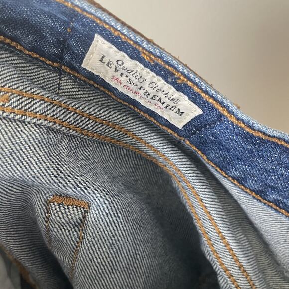 Levi’s 501 Womens Distressed Denim Jeans Size 29W 26L Button Down Fly Straight - Picture 11 of 14